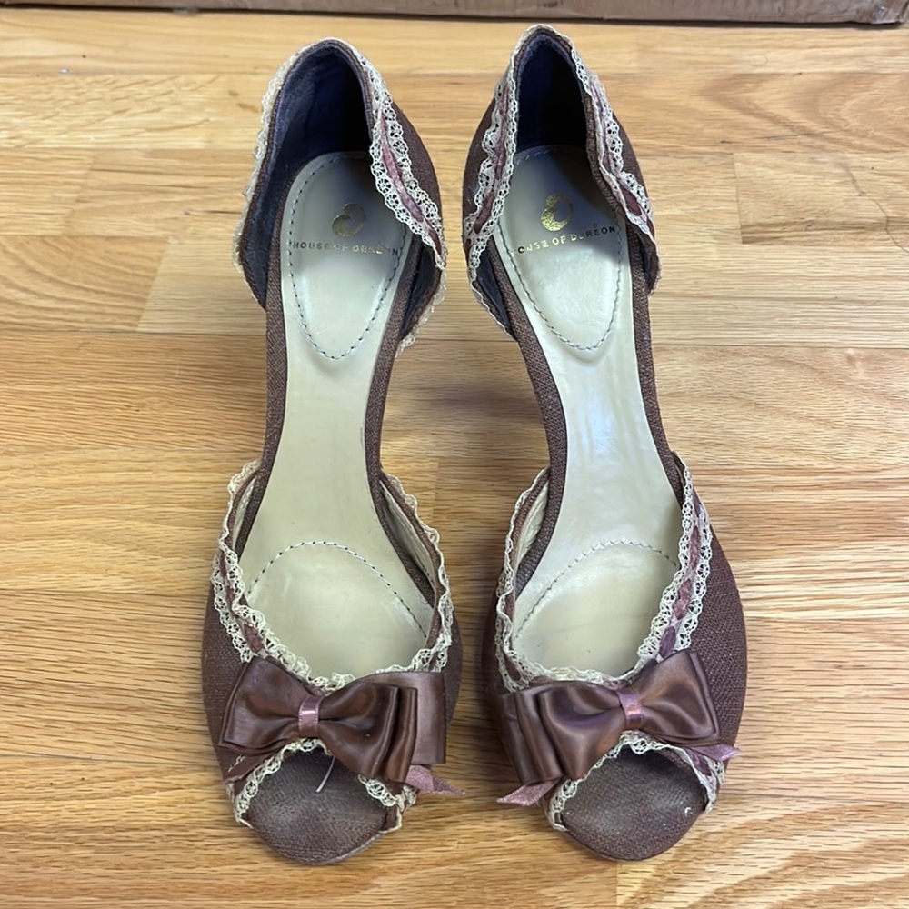vintage b house of dereon purple laced bow heels